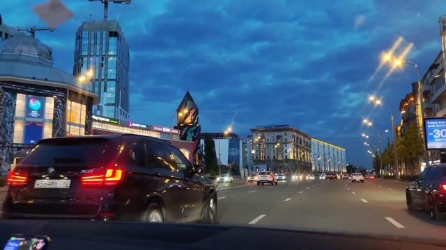 Прокатимся вечером по Садовому кольцу? #москва #прогулка смотреть онлайн