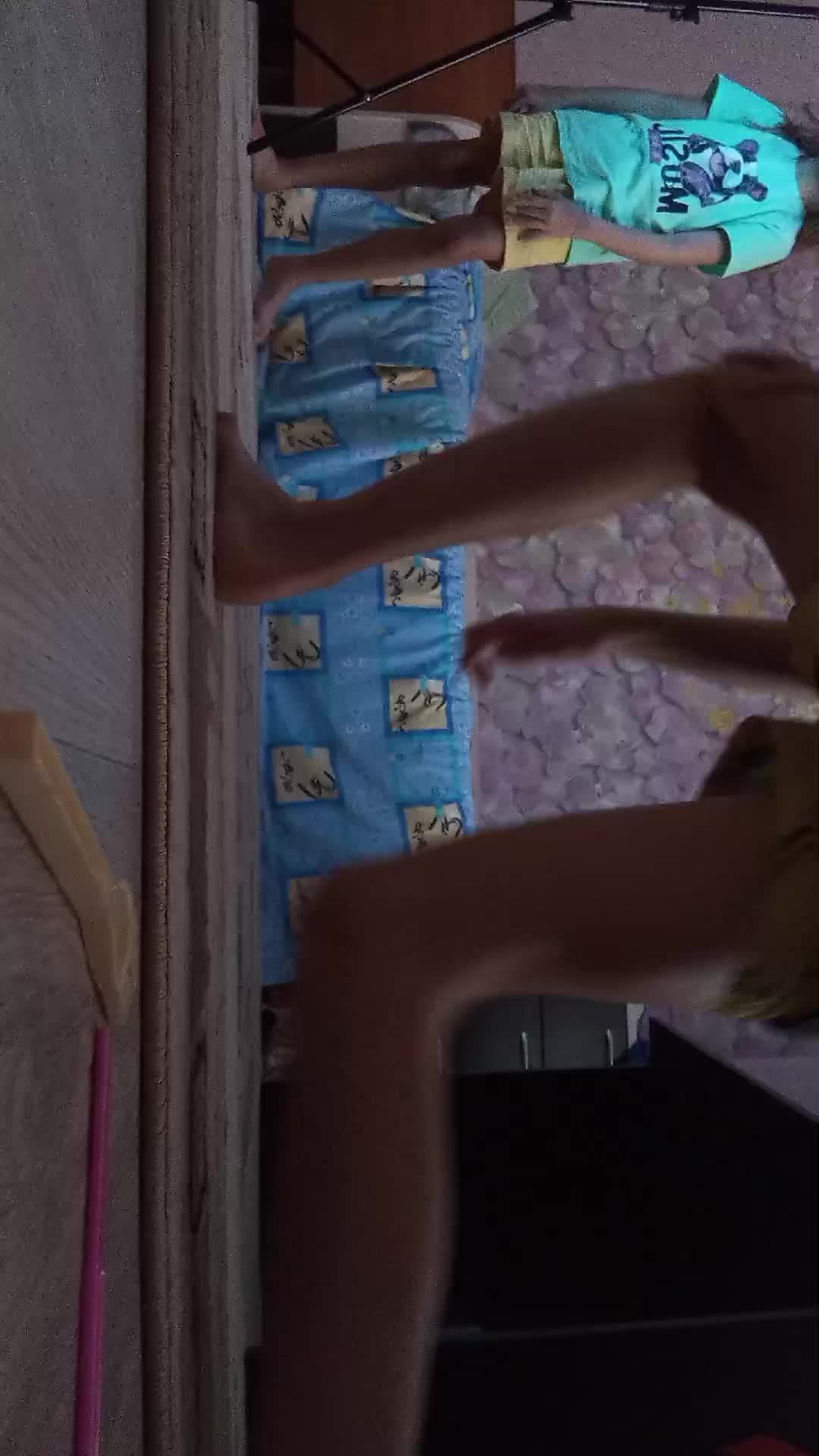 подпишись😭😭😭😭