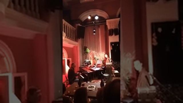 "Я пишу исторический роман"