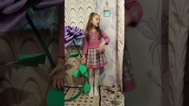 А Барто "В театре" читает Токарева Маргарита смотреть онлайн