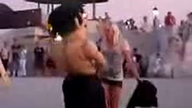 Улётное видео,такого стрептиза вы ещё не видели смотреть онлайн