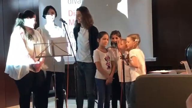 Про слонов стих смотреть онлайн