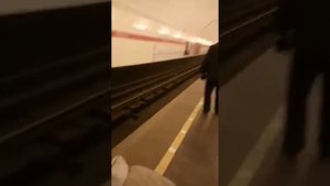 Санкт-Петербург. Метро. Прибытие поезда.
