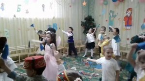 Песня в исполнении детей детского сада -Я казах