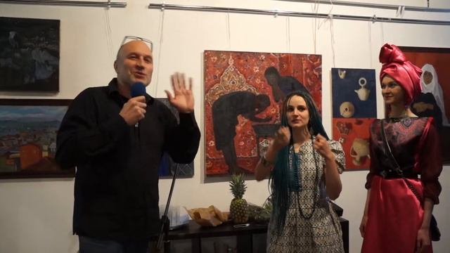 05 16 Антонио Грамши открывтие выставки ДВЕРИ ЗЕМЛИ художник Мария Комыса куратор София Загряжская смотреть онлайн