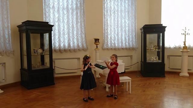 "Прогулка" смотреть онлайн