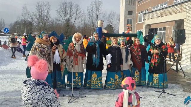 У леса на опушке смотреть онлайн