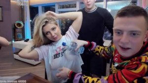 ИЗ-ЗА ЧЕГО МЕЛЛСТРОЙ УДАРИЛ ДЕВУШКУ ОБ СТОЛ ? ОНА ПОДАЛА НА НЕГО В СУД ?