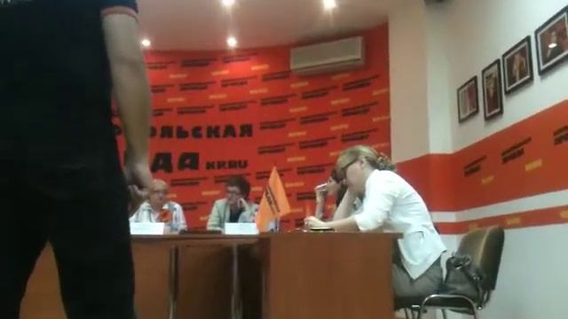 Пресс-конференция, Ночь в Музее. смотреть онлайн