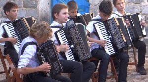 "Ансамбль гармонистов "Барски Хармоникаши""