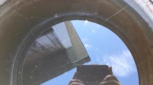 Паук плетёт паутину!