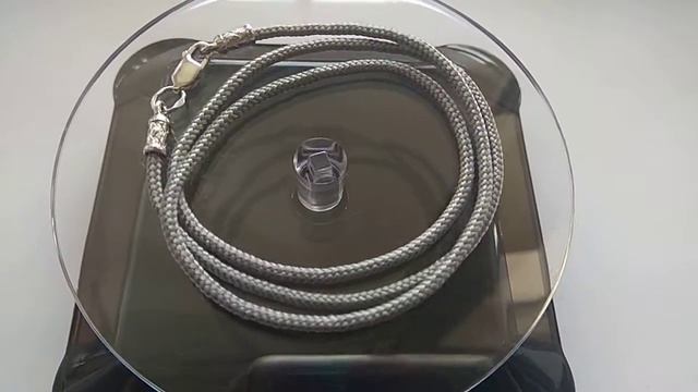 Ювелирный шнурок с серебром, серый цвет смотреть онлайн
