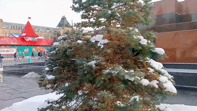 И мавзолей посетила и Сталина. Наша история .# mini смотреть онлайн