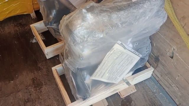Отправка 2-х двигателей ТК "ПЭК" от 20.01.2023 смотреть онлайн