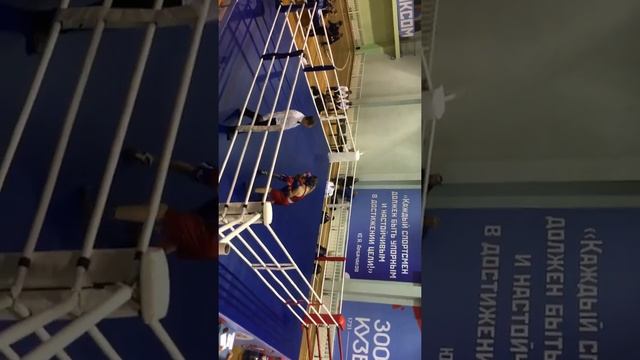 Красный угол ( оператор бог ) смотреть онлайн