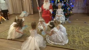 Танец Снежинок / "Вальс с голубыми снежинками"   Муз С В Каптюхова , Сл Л В Кириллова