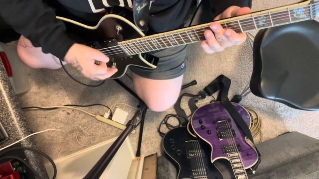 Trophy Wives - Vanna Guitar Playthrough смотреть онлайн