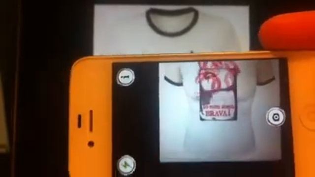 LivePlus 3D (красный поцелуй) - футболки с 3D видео - дополнительная реальность смотреть онлайн