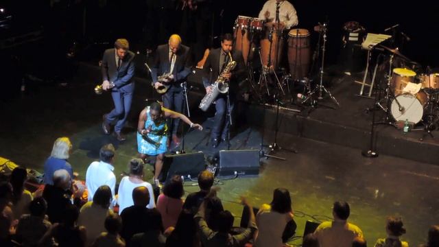 sharon jones & the dap-kings @ oper, wien 2014 смотреть онлайн