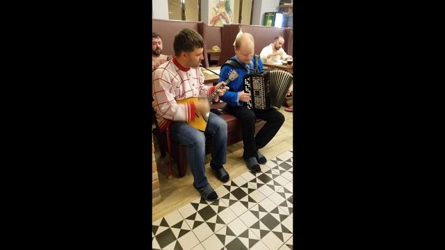 Музыканты в Усачёвских Банях 27.10.2021 смотреть онлайн