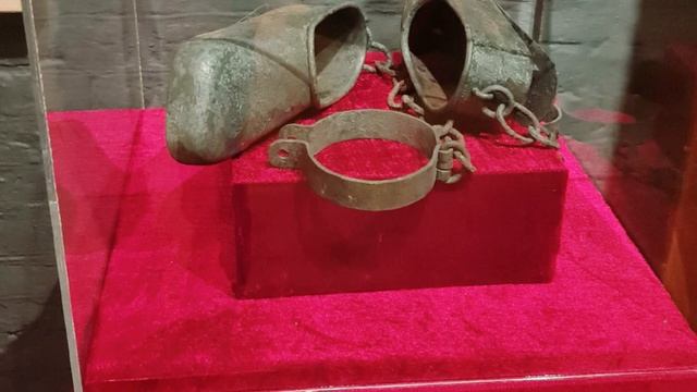 Музей Орудия пыток средневековья смотреть онлайн