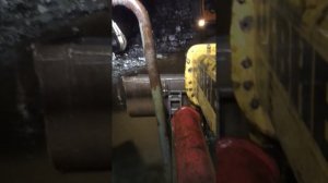 Погрузка судового контейнера металлолом