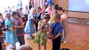 "Девочки и мальчики верят в чудеса" Вход на выпускной
