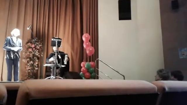 Шуточная песенка из оперетты Летучая мышь смотреть онлайн