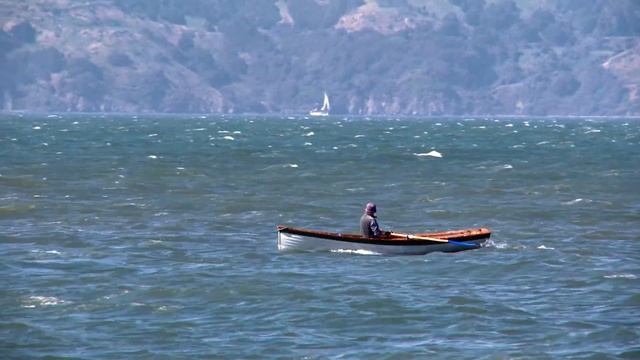 Awesome rowboat, Rowing in the amazing lake Wow!, Good Music смотреть онлайн