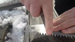 как наточить пилу и сделать развод.
