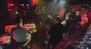 Падая Вверх - "Девочка"