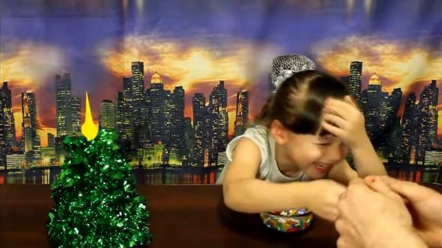 Как сделать новогоднюю ёлку. смотреть онлайн