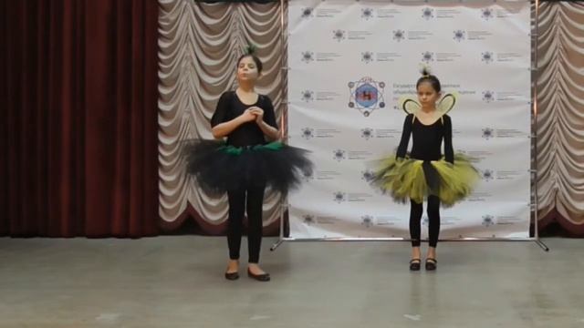 Муха и пчела смотреть онлайн