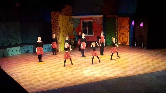 Дарья Кузнецова танцует в театре Островского смотреть онлайн