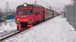 Электропоезд эт2м-125 Сообщением Малая Вишера Санкт-Петербург Отправляется с платформы Поповка