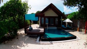 Отель Furaveri Maldives 5* обзор 2023 Мальдивы / Просторные виллы, питание, риф и сервис