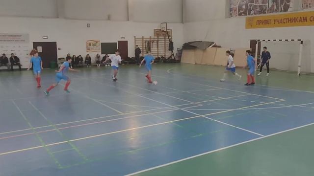 Электромонтаж-2 - Искра. 1-ый тайм смотреть онлайн