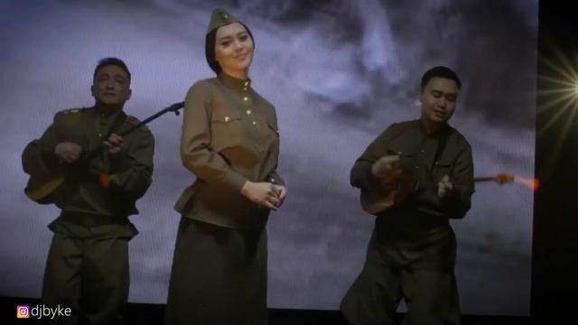 домбра казанская к дню победы