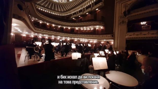 Оливър фон Донани дирижира "Тоска" в Софийската опера смотреть онлайн