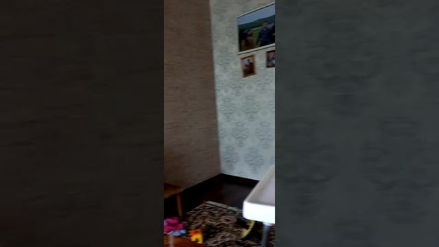 Ребенок 1.5 года кушает ложкой