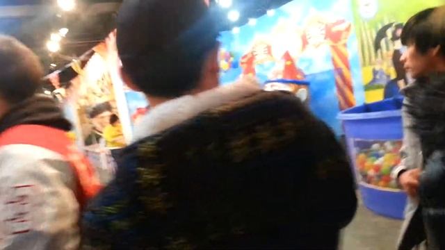 Жизнь в корее.прогулка в 3-D музее смотреть онлайн