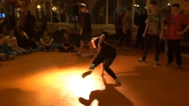 Fresh young vs against the system смотреть онлайн