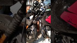 BAJAJ BOXER . Про снятие - установку  перьев(вилки) для смены масла, немного о шинах..