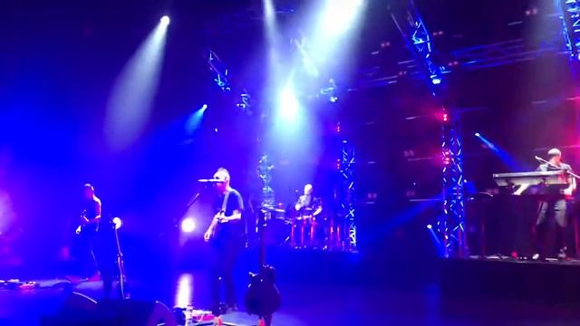 Звери - Просто такая сильная любовь Live смотреть онлайн