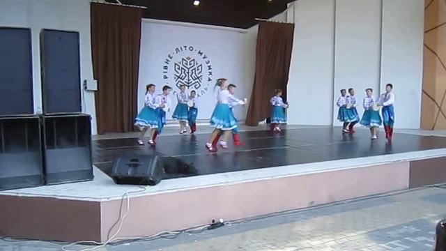 Зразковий Театр Народного Танцю Калинонька смотреть онлайн