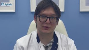 Поклейка или шапочка, что лучше?
Способы размещения электродов на голове