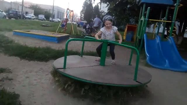 Данна на карусели смотреть онлайн