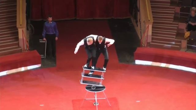 Эквилибристы на Катушках Антон и Вадим Милешины смотреть онлайн