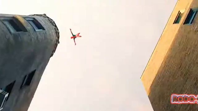 SPIDER-MAN | Queen - We Will Rock You смотреть онлайн