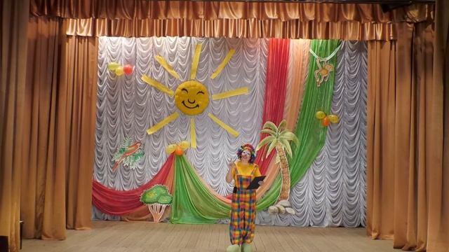 Развлекательная программа "В мире улыбок" смотреть онлайн